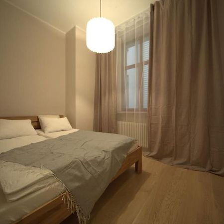 3 Bedroom Apartment In The Old/T Riga Exterior photo