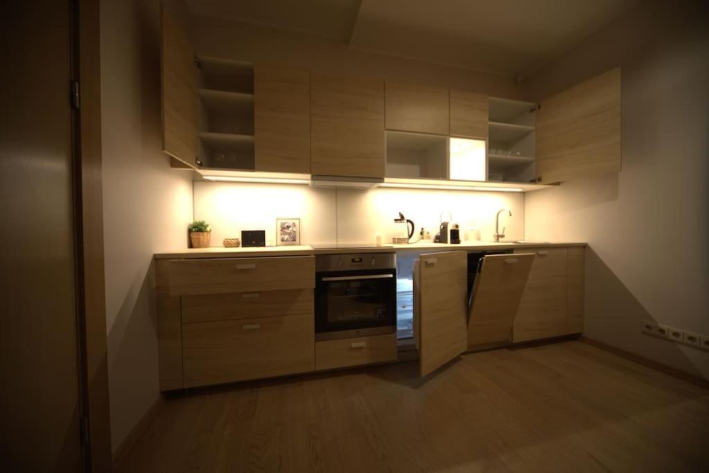 3 Bedroom Apartment In The Old/T Riga Exterior photo